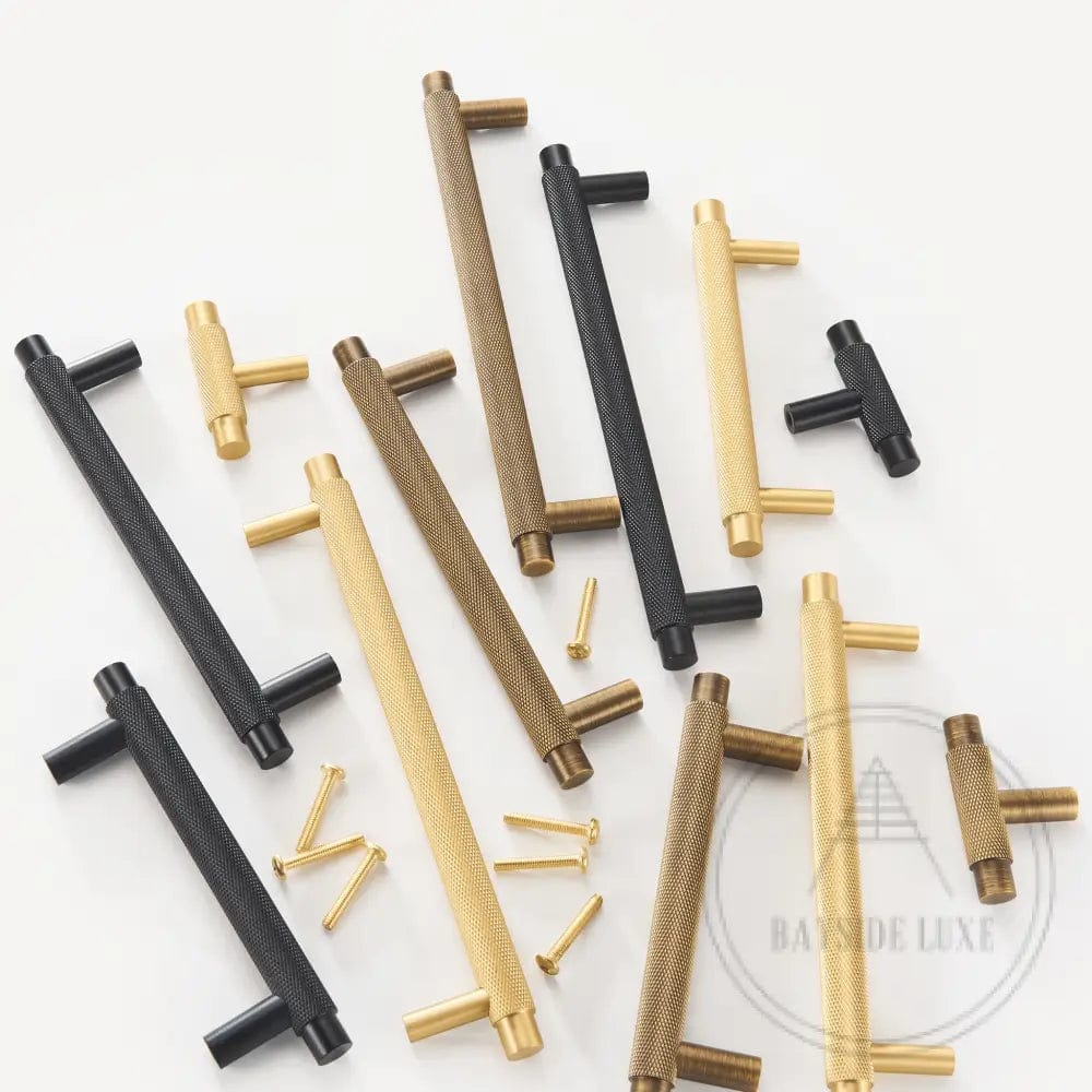 Cabinet Hardware Bayside Luxe - Sorrento Knurled Antique Brass Handle