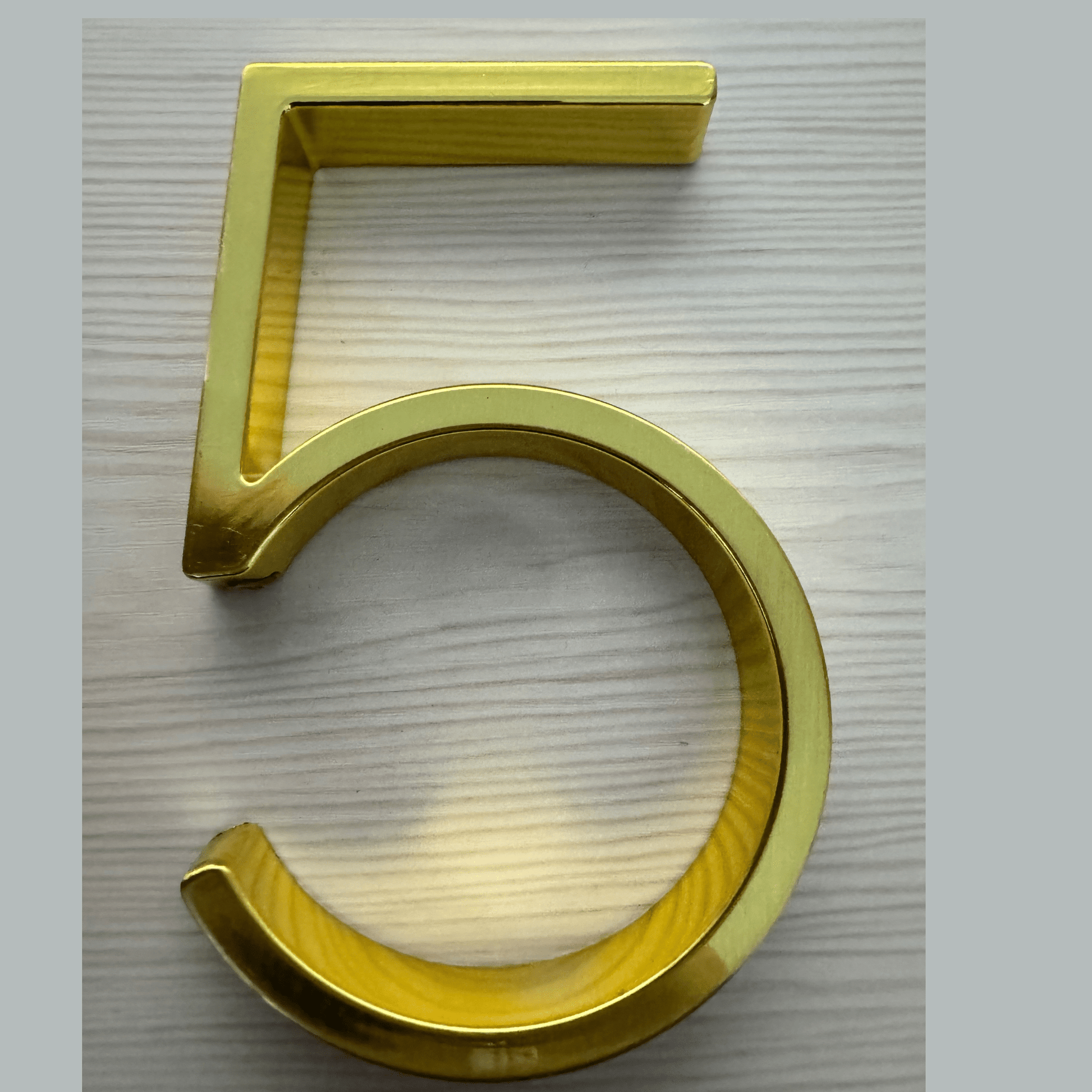 125mm House Number -With a little blemish!  Gold 5