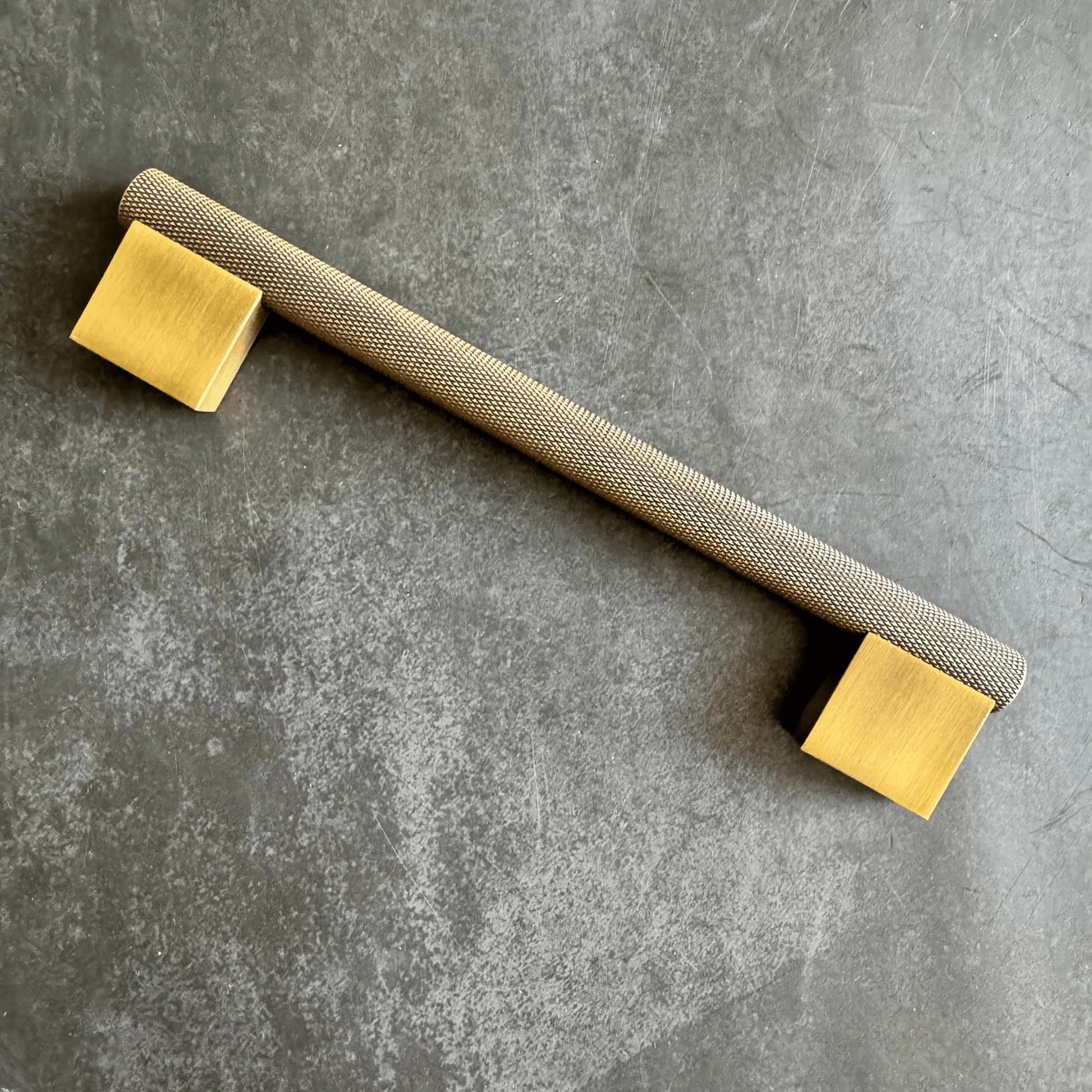 Antique Brass Cabinetry Handle - Cross Knurled 172mm - Sample