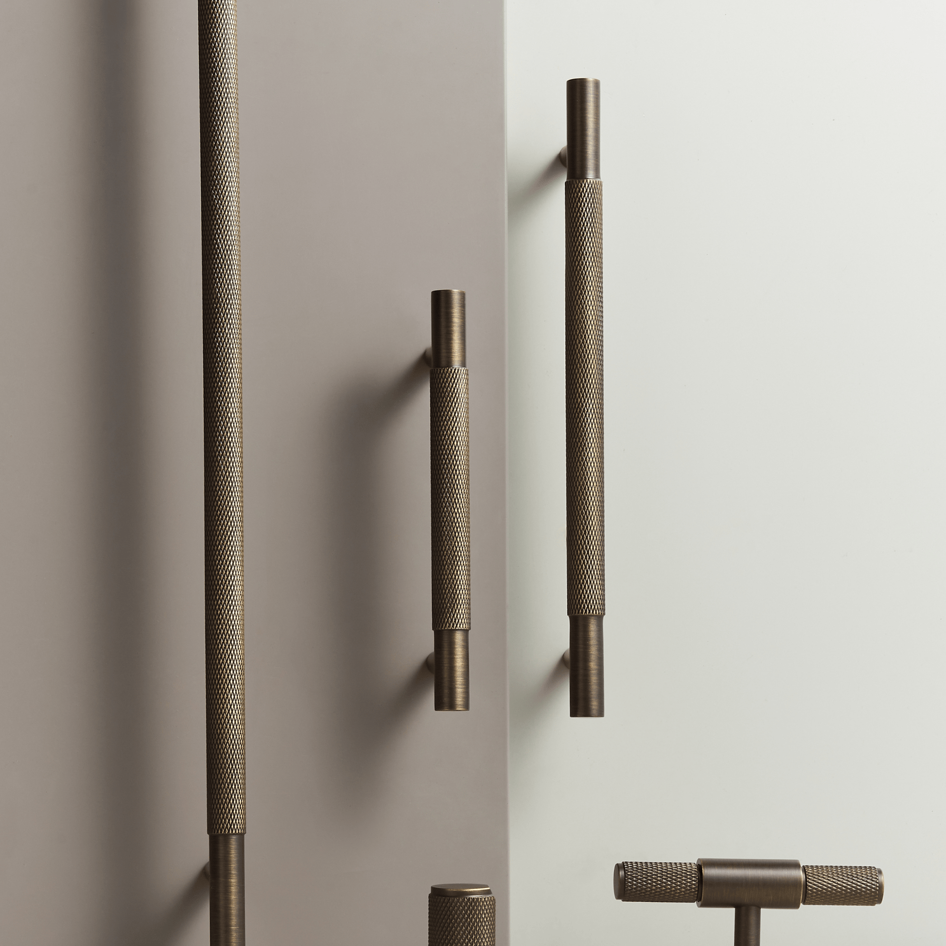 Cabinet Hardware Bayside Luxe - Floreat Antique Brass Cross Knurled Cabinetry Handles