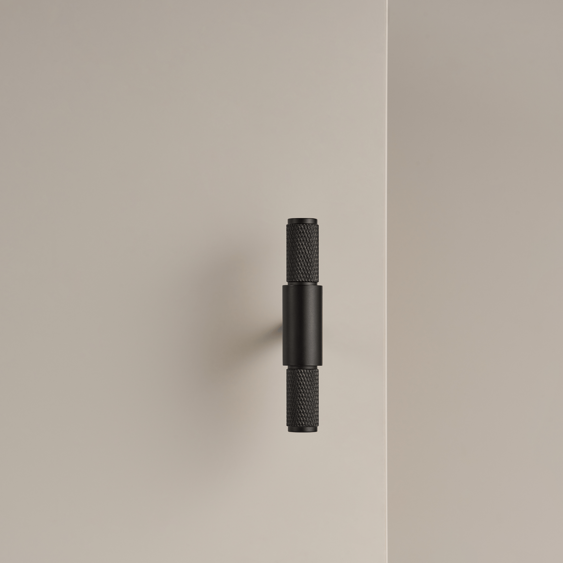 Cabinet Hardware Bayside Luxe - Floreat Solid Black Brass Cross Knurled Cabinetry Handles