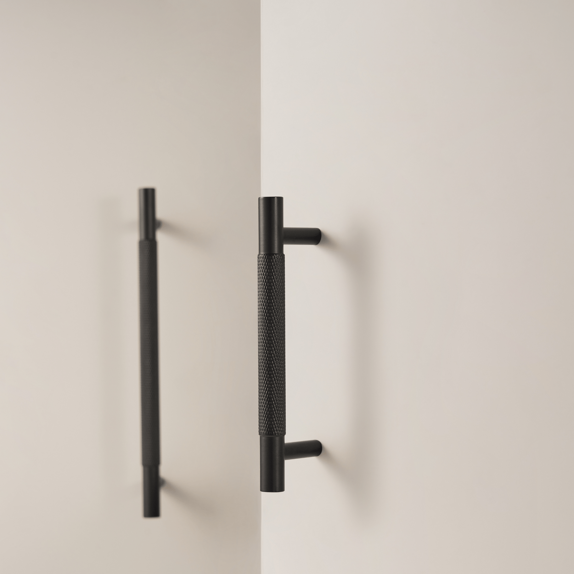 Cabinet Hardware Bayside Luxe - Floreat Solid Black Brass Cross Knurled Cabinetry Handles