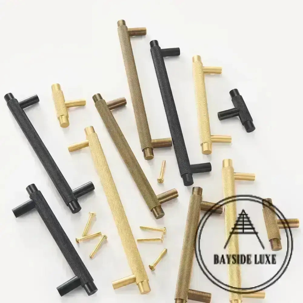 Cabinet Hardware Bayside Luxe - Sorrento Knurled Antique Brass Handle