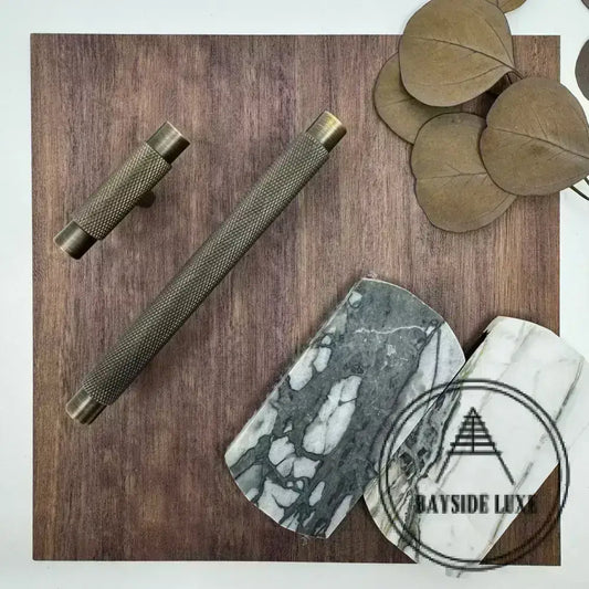 Cabinet Hardware Bayside Luxe - Sorrento Knurled Antique Brass Handle