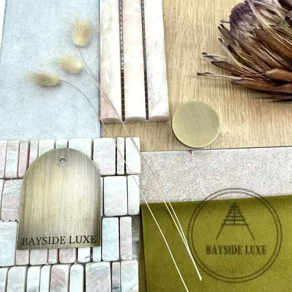 Cabinet Knobs & Handles 32 x 20mm / Antique Brass / Antique Brass Bayside Luxe - Elwood Modern Antique Brass Knobs