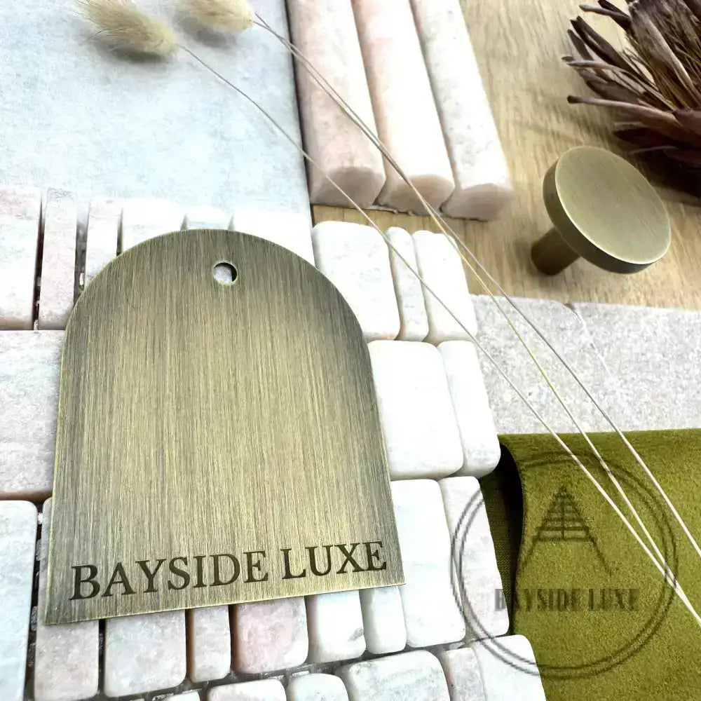 Cabinet Knobs & Handles 32 x 20mm / Antique Brass / Antique Brass Bayside Luxe - Elwood Modern Antique Brass Knobs