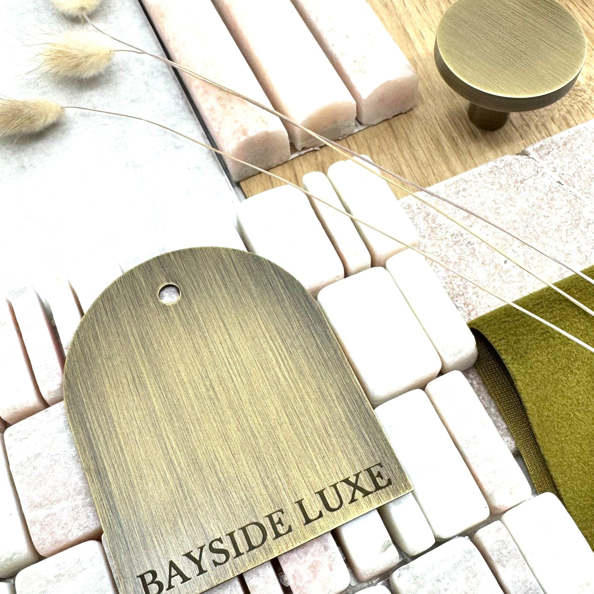 Cabinet Knobs & Handles 32 x 20mm / Satin Brass / Nickel Bayside Luxe - Elwood Modern Antique Brass Knobs