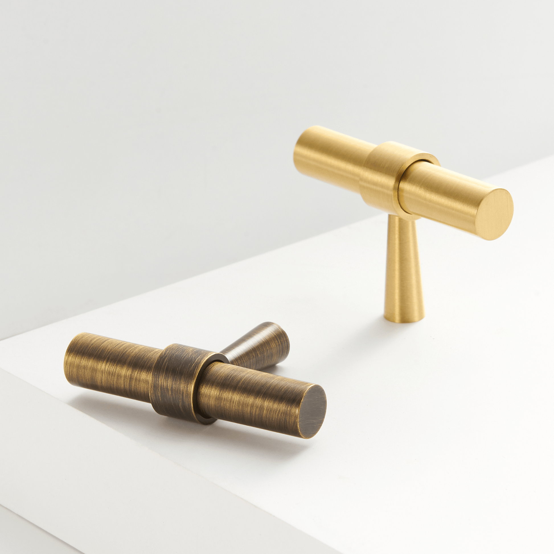 Cabinet Knobs & Handles Bayside Luxe - Albert Park Antique Brass Shaker Cabinetry Handles