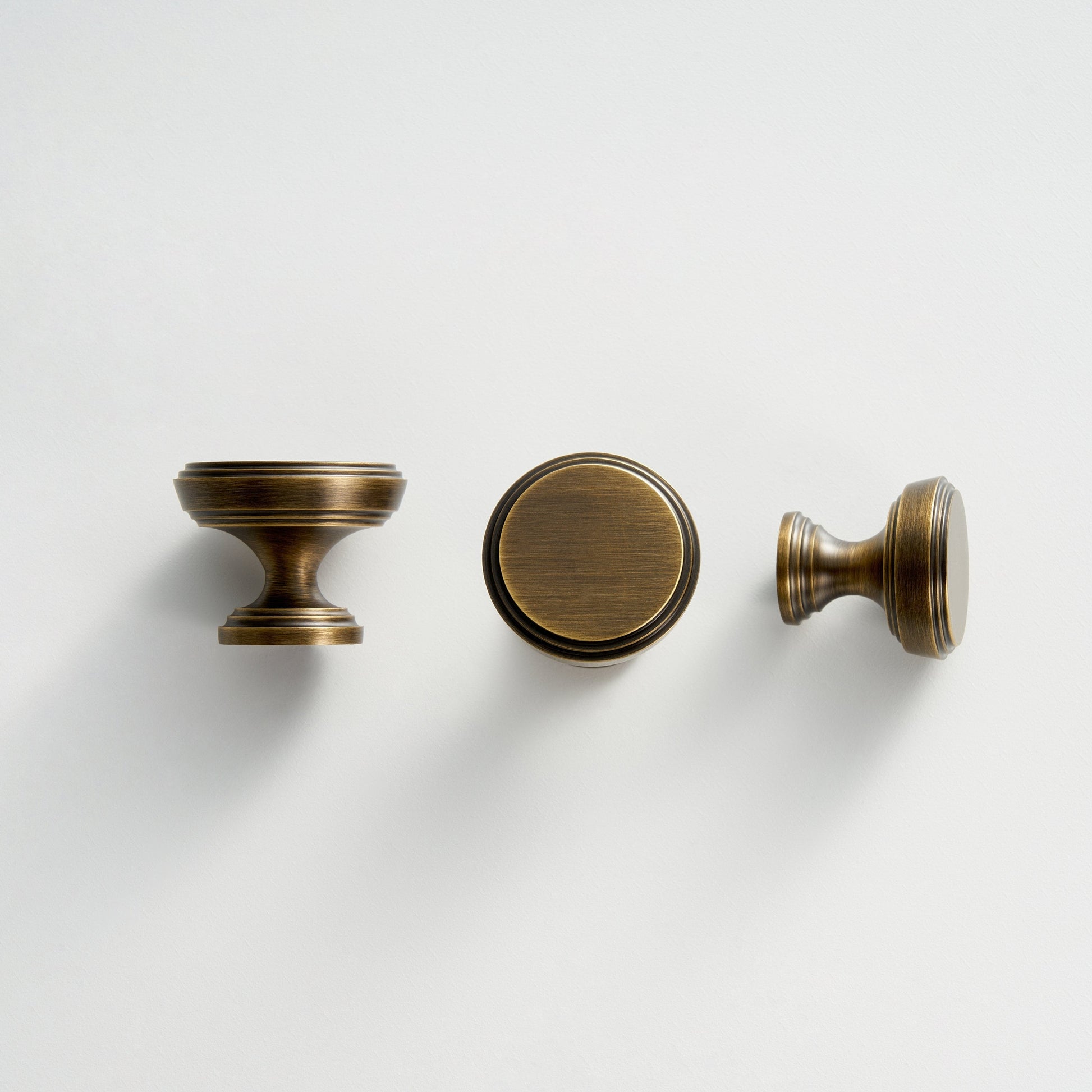 Cabinet Knobs & Handles Bayside Luxe - Anglesea Antique Brass Cabinetry Handles