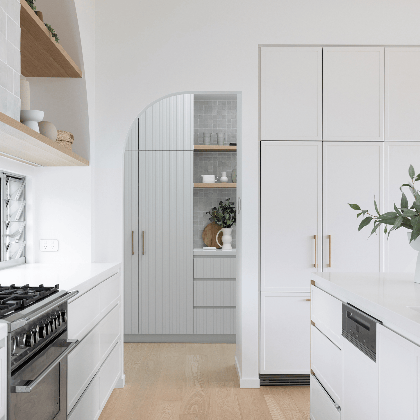 Cabinet Knobs & Handles Bayside Luxe - Camberwell Knurled Satin Brass Cabinetry Handles