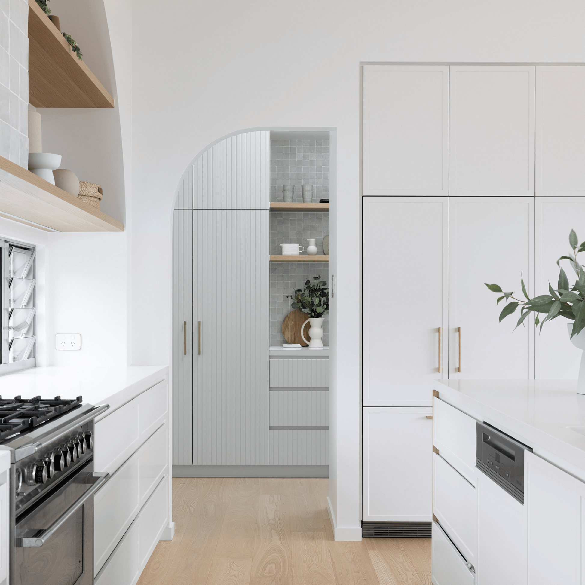 Cabinet Knobs & Handles Bayside Luxe - Camberwell Knurled Satin Brass Cabinetry Handles