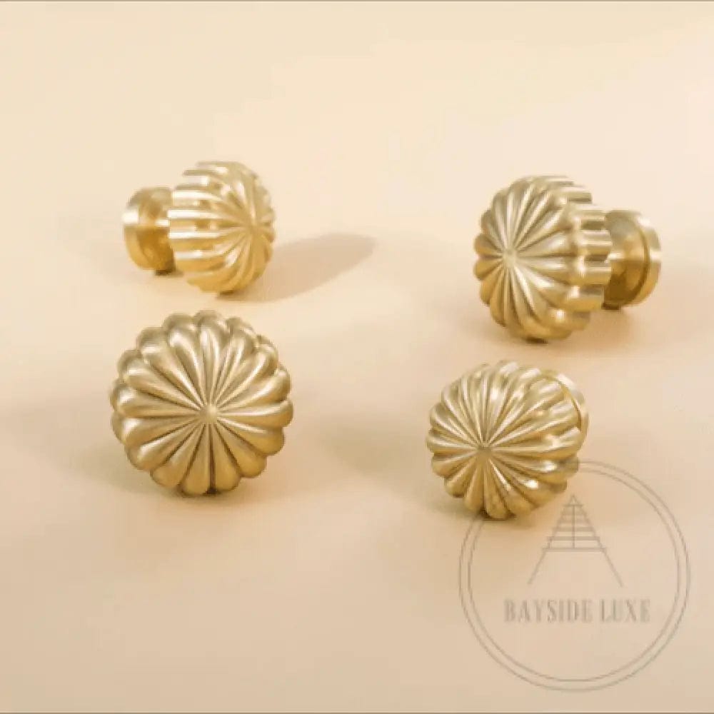 Cabinet Knobs & Handles Bayside Luxe - Fanfare Brass Knob