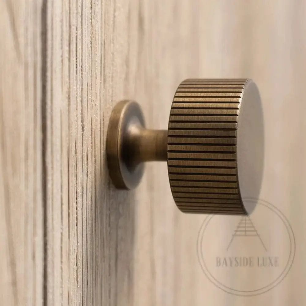 Cabinet Knobs & Handles Bayside Luxe - Hawthorn Antique Brass Knob