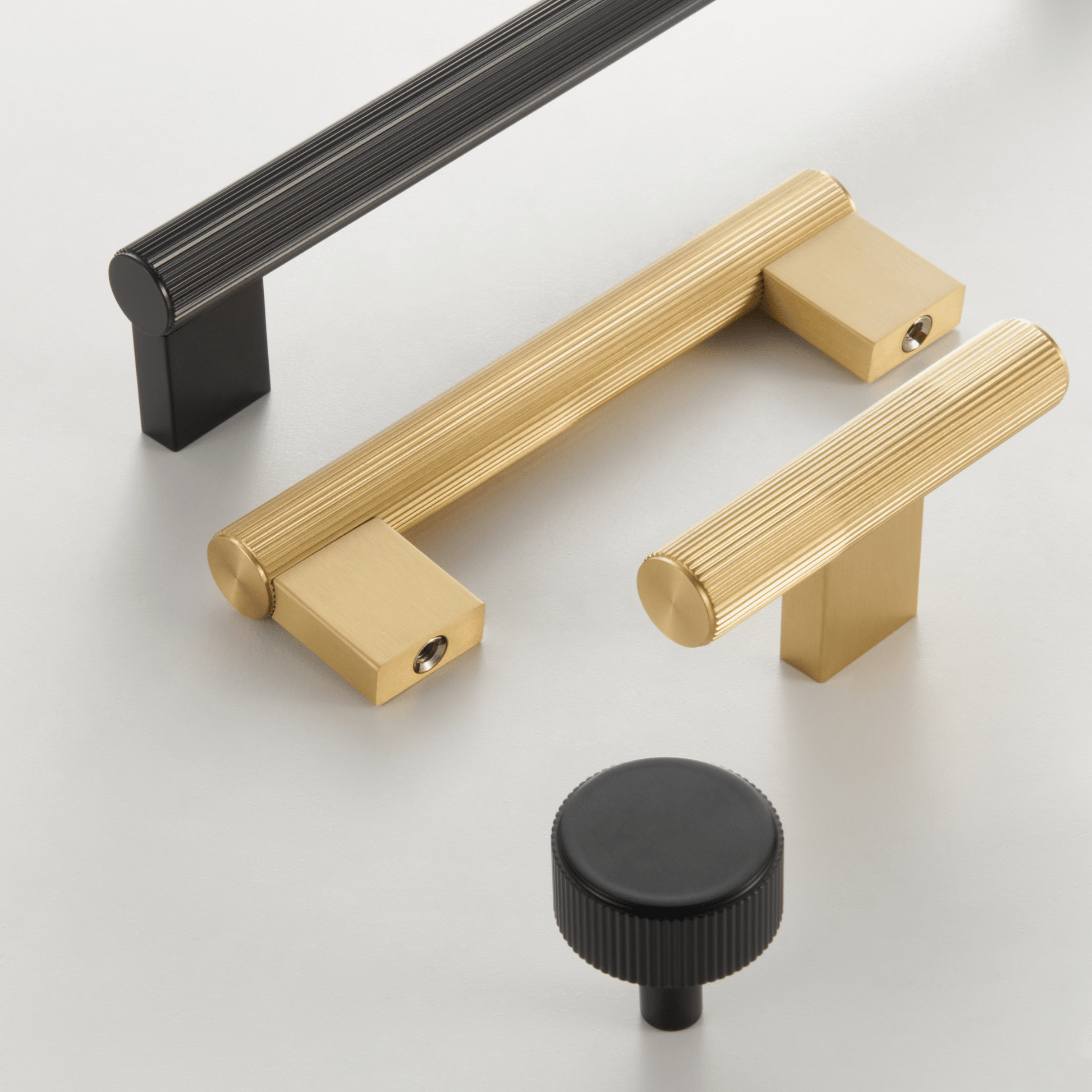 Cabinet Knobs & Handles Bayside Luxe - Kooyong Linear Knurled Black Brass Cabinetry Handles