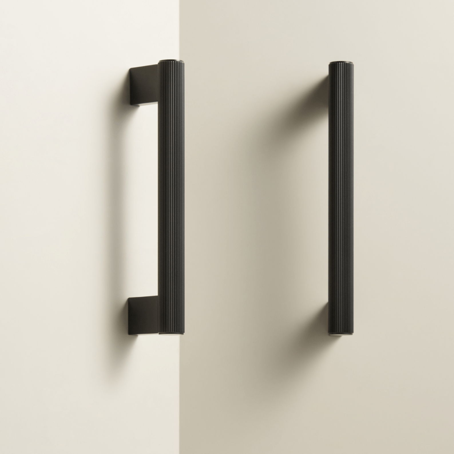 Cabinet Knobs & Handles Bayside Luxe - Kooyong Linear Knurled Black Brass Cabinetry Handles