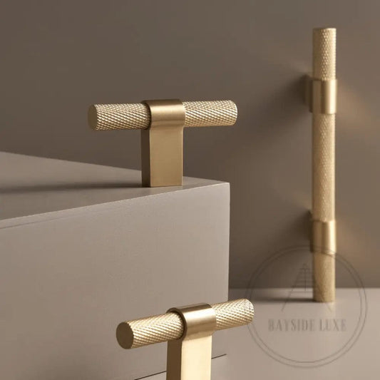 Cabinet Knobs & Handles Bayside Luxe - Scarborough Cross Knurled Handle - Brass