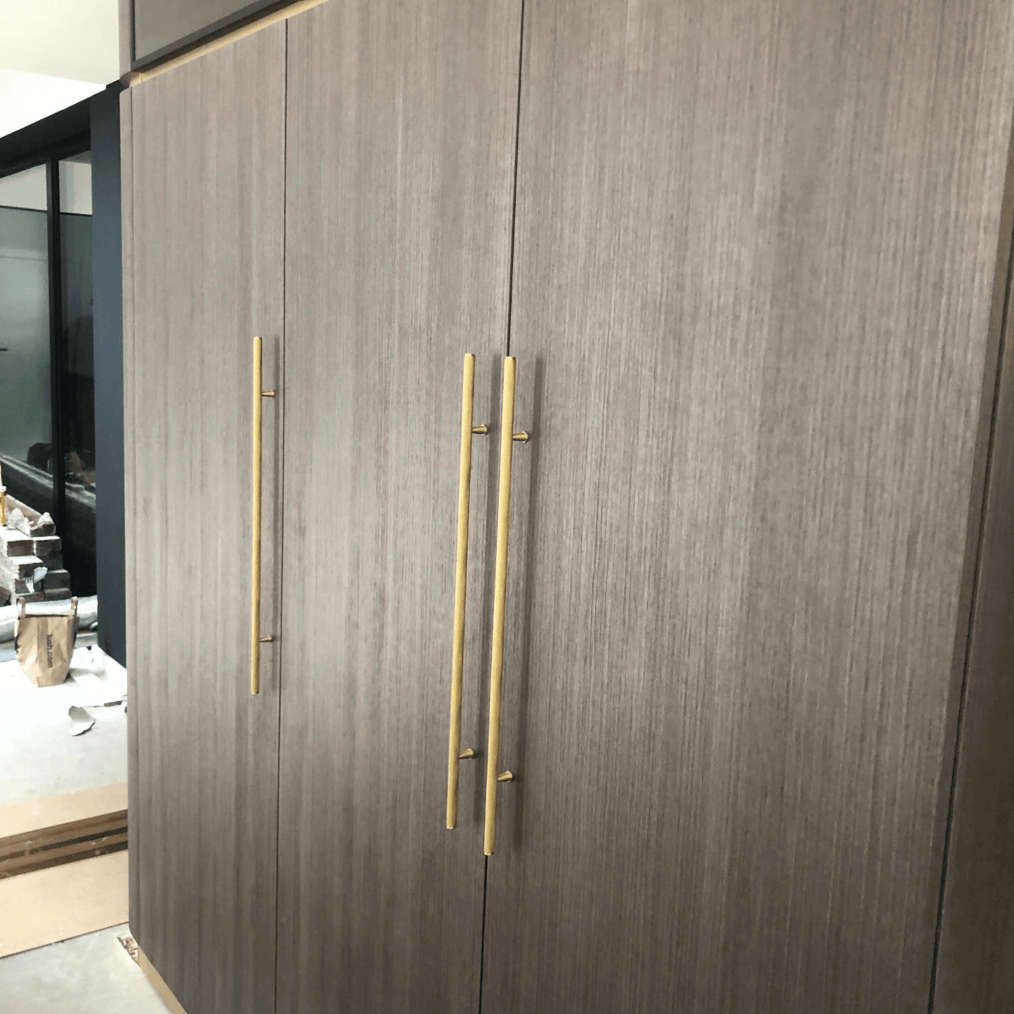 Cabinet Knobs & Handles Bayside Luxe - The Hampton - Long Knurled Door Handle