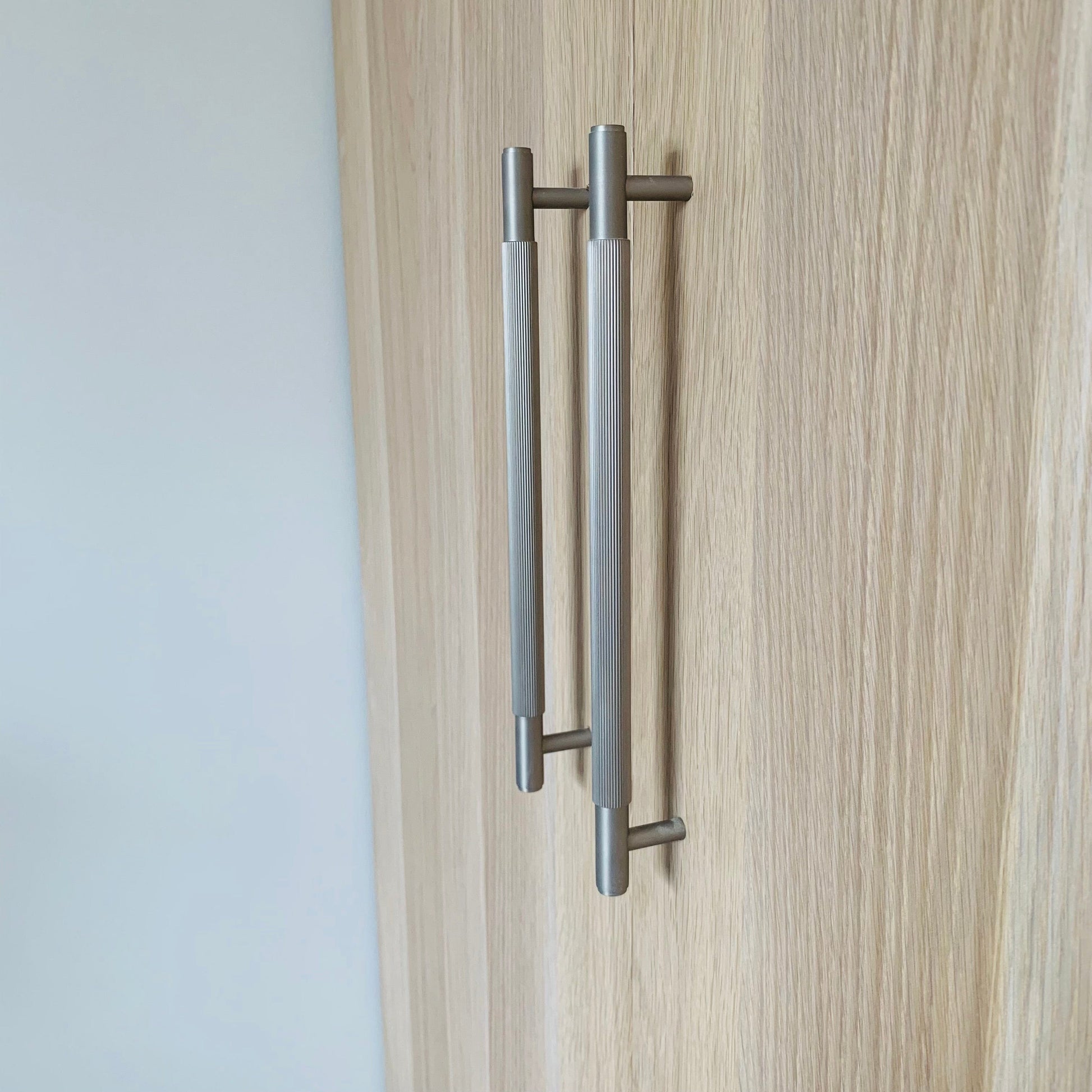 Cabinet Knobs & Handles Bayside Luxe - The Toorak - Nickel Silver Luxe Door Handles 132mm - 260mm