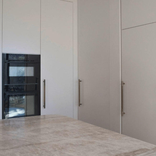 Cabinet Knobs & Handles Bayside Luxe - Toorak Linear Knurled Antique Brass Single Door Handle