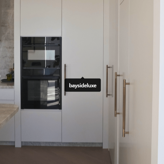 Cabinet Knobs & Handles Bayside Luxe - Toorak Linear Knurled Antique Brass Single Door Handle