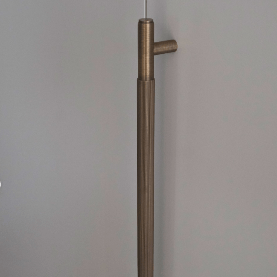 Cabinet Knobs & Handles Bayside Luxe - Toorak Linear Knurled Antique Brass Single Door Handle