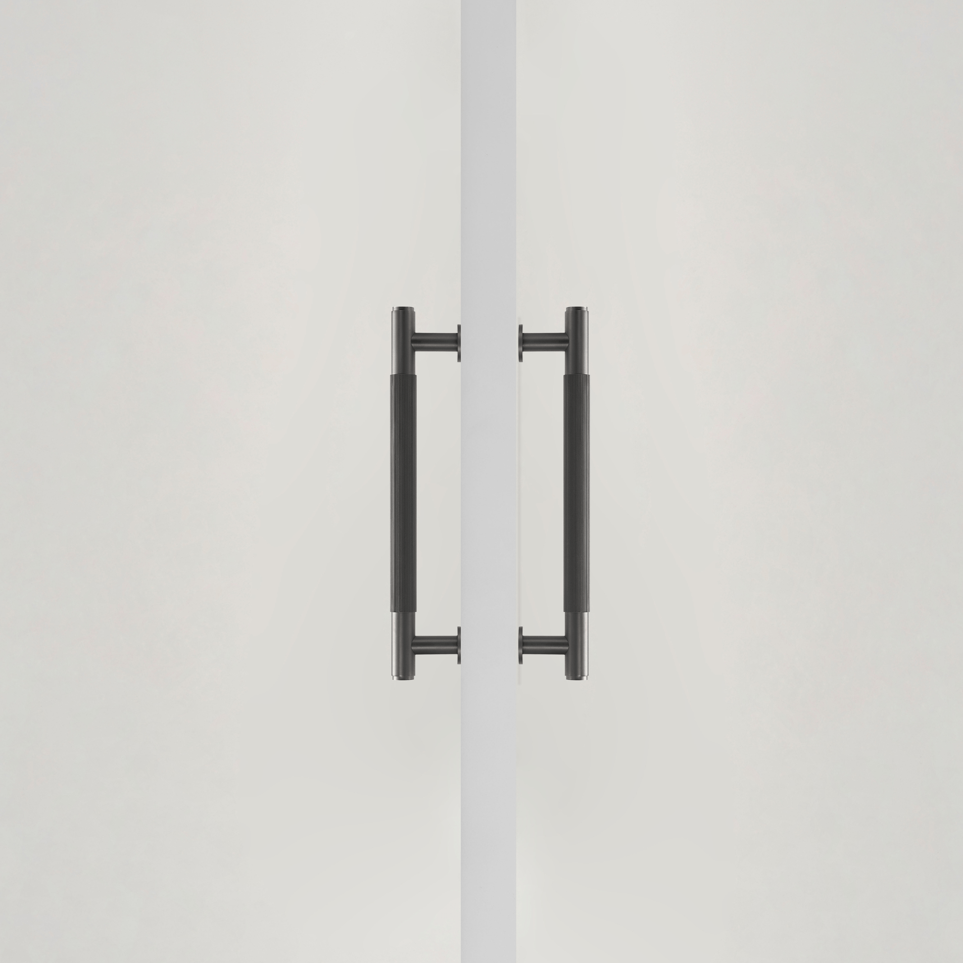 Cabinet Knobs & Handles Bayside Luxe - Toorak Linear Knurled Gunmetal Grey Double Door Handle