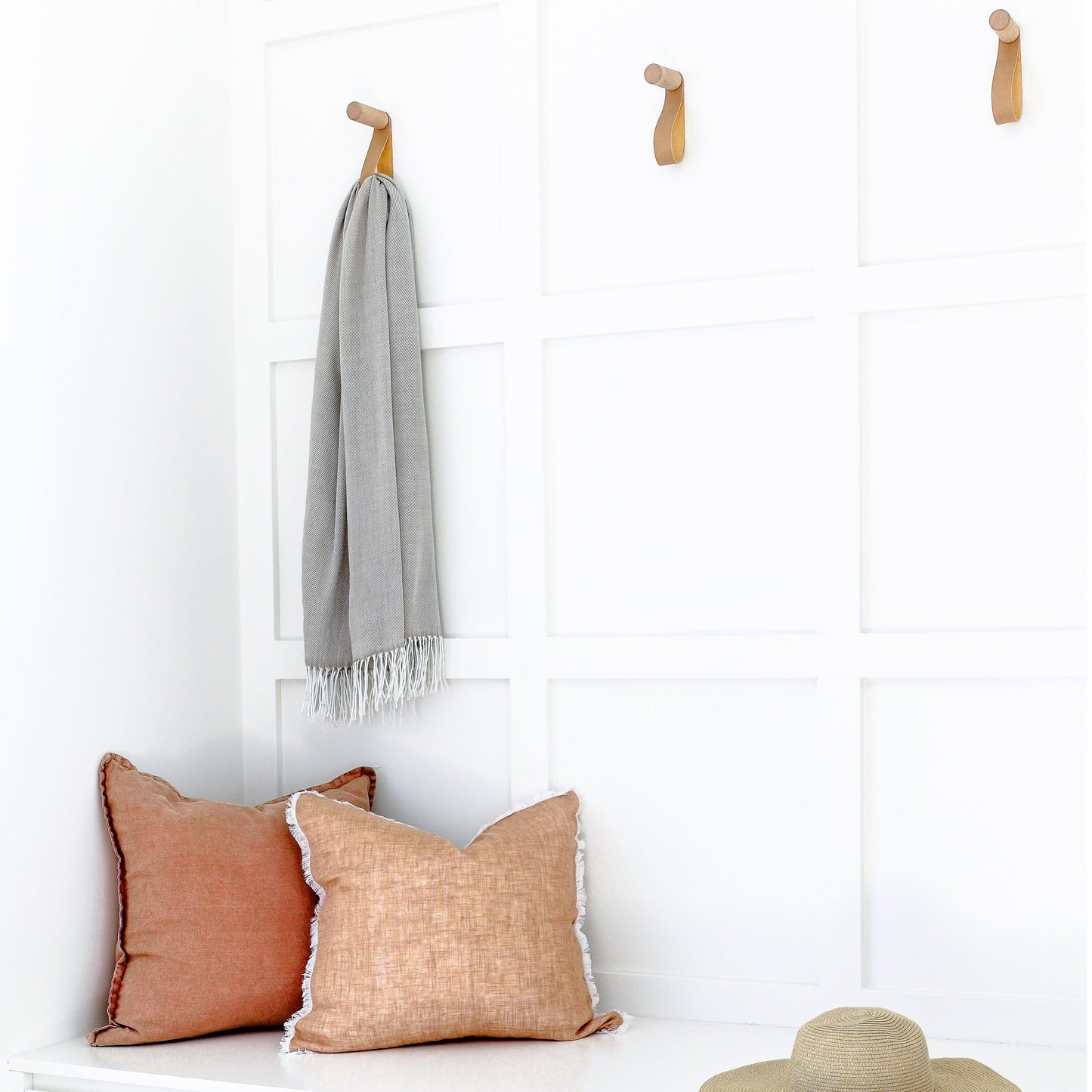 Cabinet Knobs & Handles Luxe Abode - European Hat and Scarf Hanger