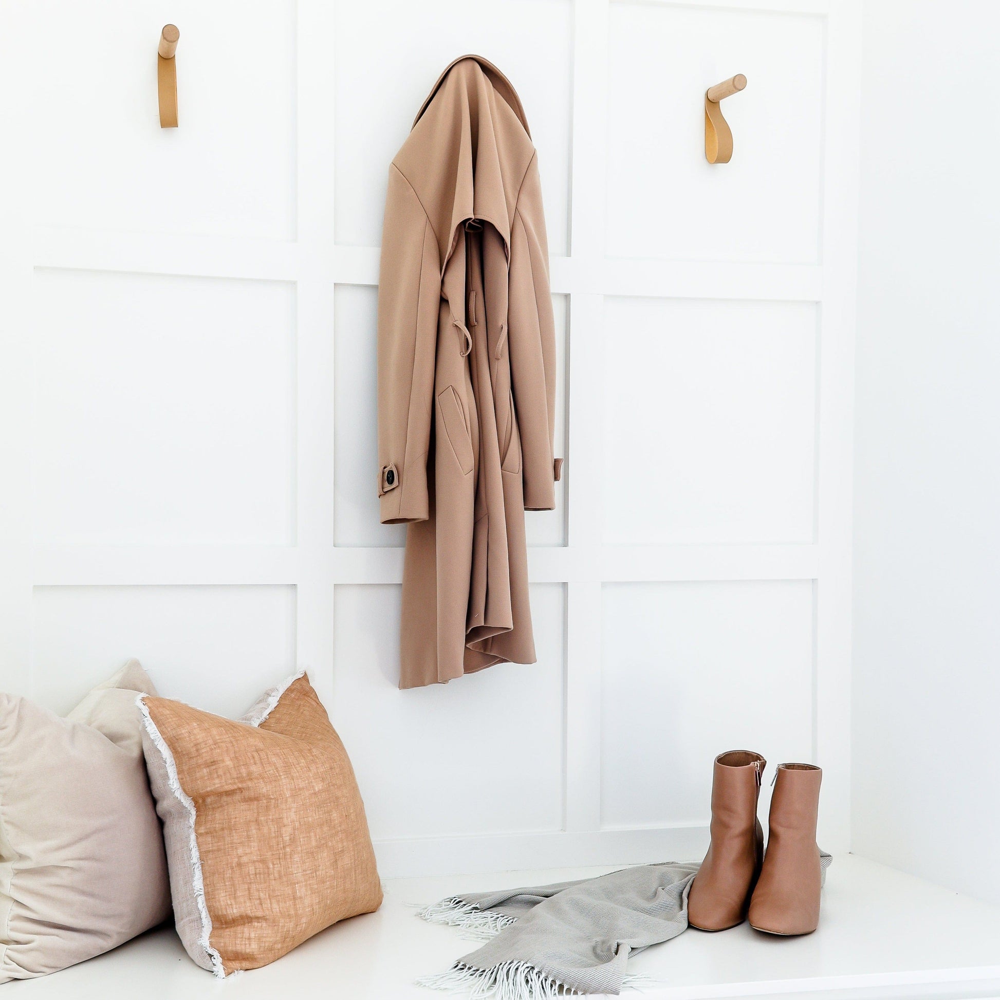 Cabinet Knobs & Handles Luxe Abode - European Hat and Scarf Hanger