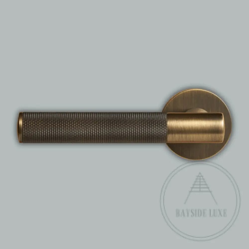 Door Handle Luxe Doorware - Elizabeth Bay Door Lever Passage Set - Antique Brass