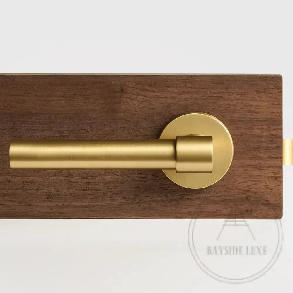 Door Handle Luxe Doorware - Ocean Grove Door Lever Passage Set - Satin Brass