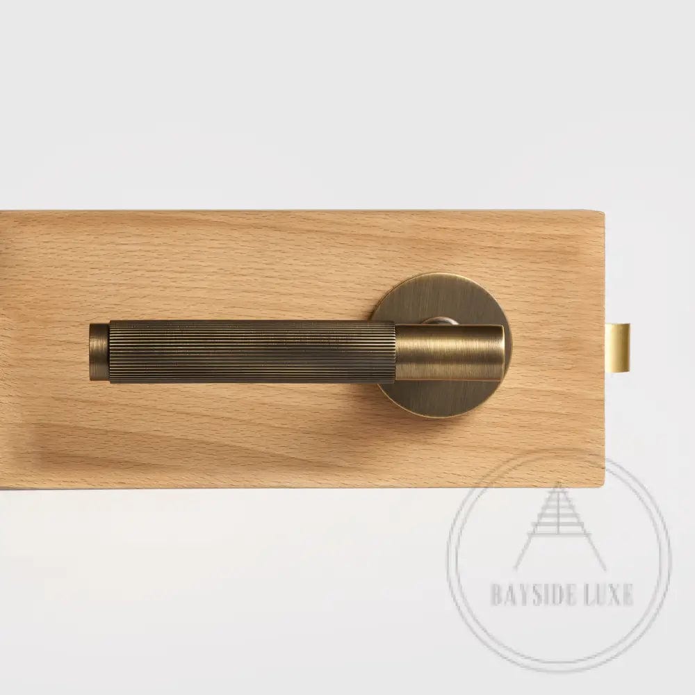 Door Handle Luxe Doorware - The Otway Linear Knurled Passage Set - Antique Brass