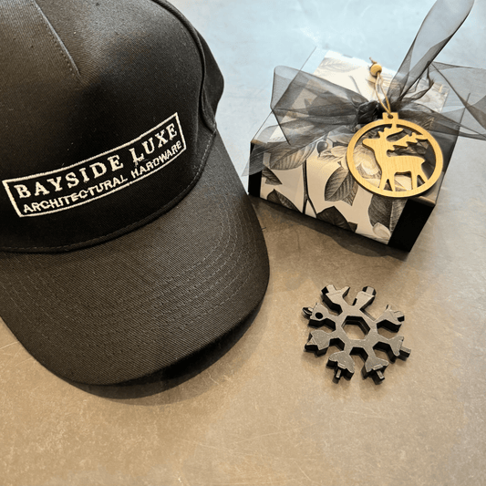 free_gift Early Christmas Present - Signature Cap and Snowflake Multi-tool