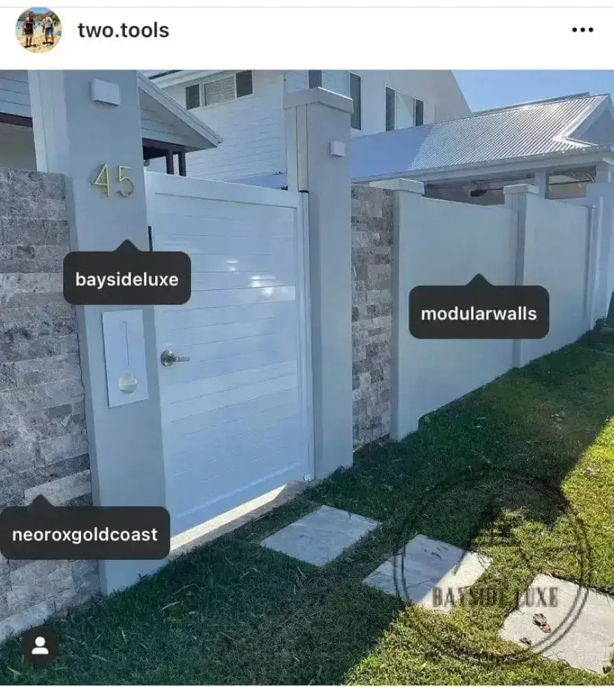 house number Bayside Luxe - Golden Brass Floating and Flush House Numbers - 125mm