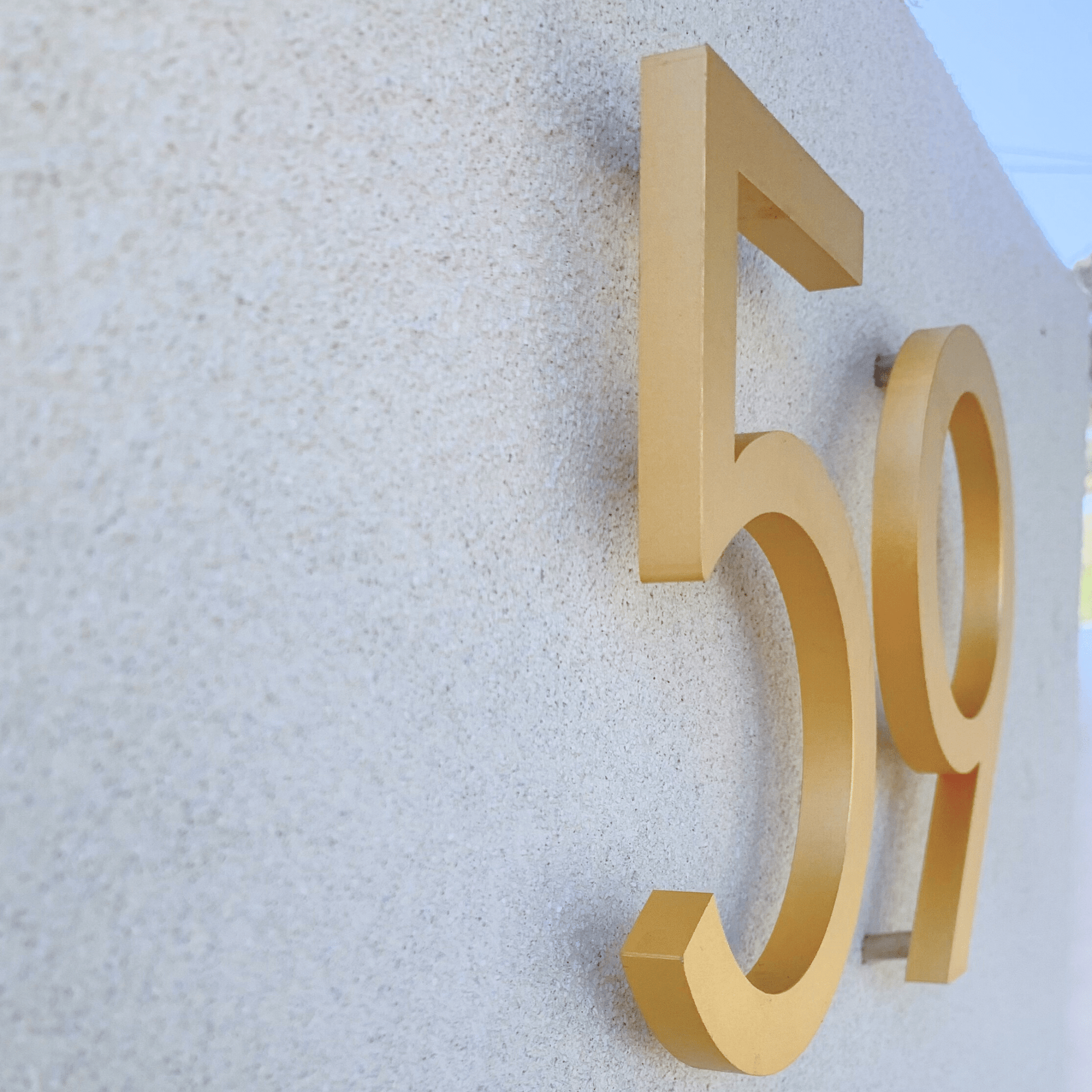 House Number Modern Bayside Luxe Floating House Numbers - Gold 150mm