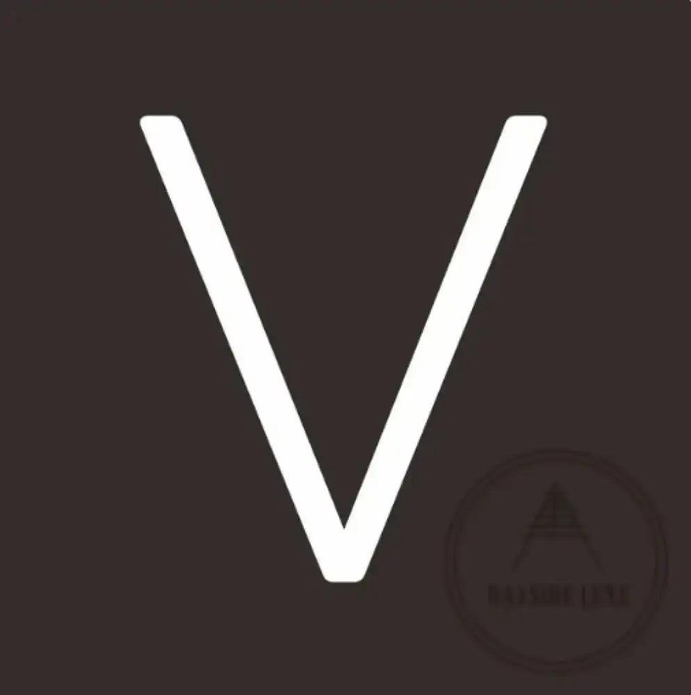 House Numbers and Letters 15 cm / V Bayside Luxe Signage - Solid White Brass Numbers and Letters - Watson's Bay 15cm