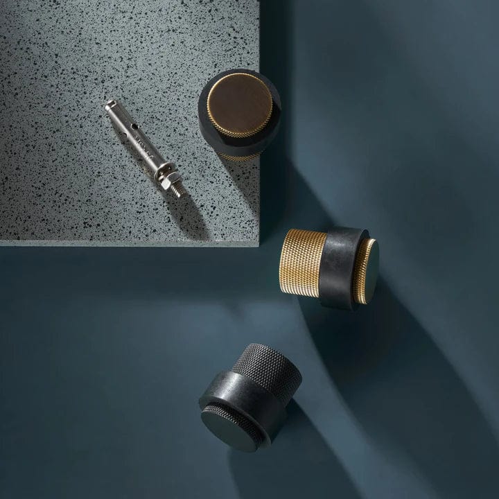 40 x 30mm / Black / Solid Brass Luxe Doorware - Chandler Knurled Brass Door Stop - Black