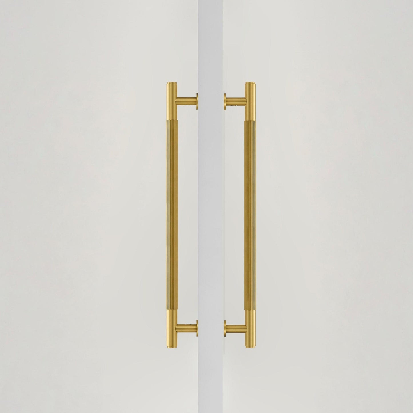 Cabinet Knobs & Handles 450mm (HS384) / Brass / Solid Brass Bayside Luxe - Toorak Linear Knurled Brass Double Door Handle