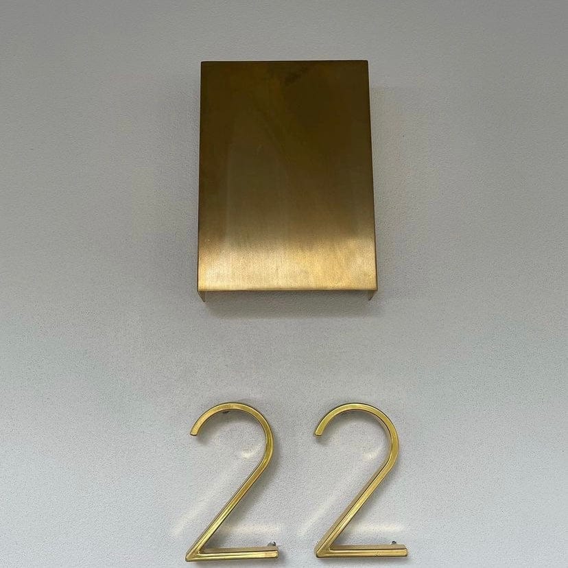 house number Bayside Luxe - Golden Brass Floating and Flush House Numbers - 125mm