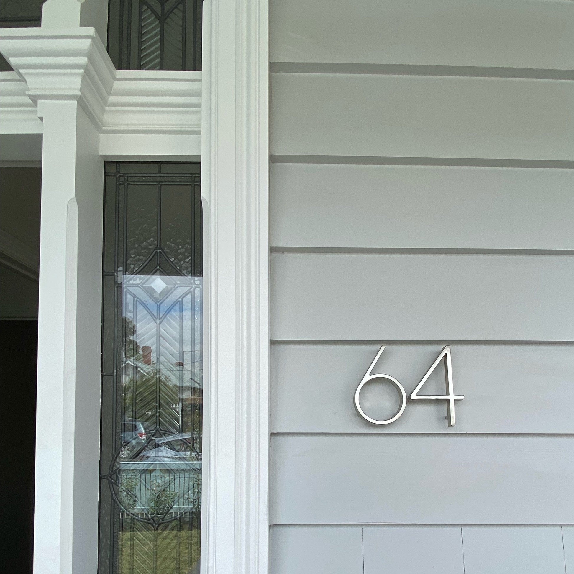 House Numbers and Letters Bayside Luxe - Brushed Silver Floating and Flush House Numbers - 125mm